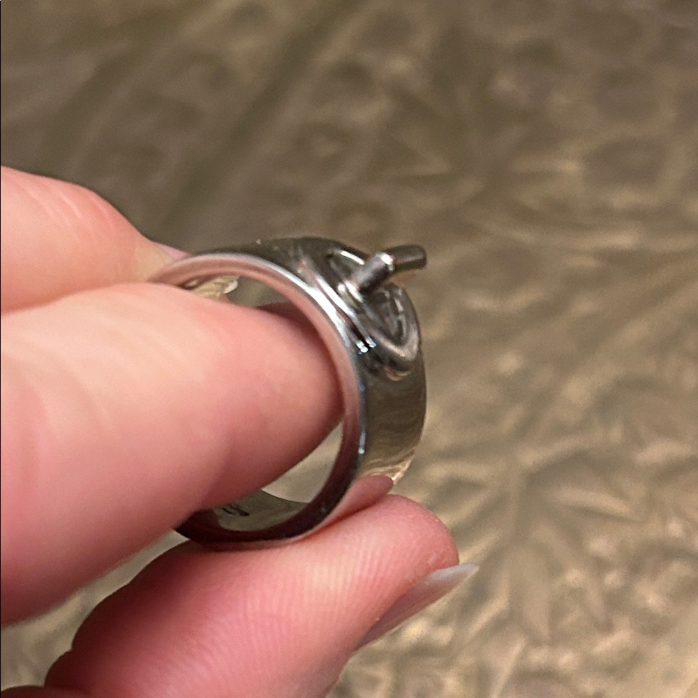 Authentic Coach RARE Pave turn lock Silver Ring with Logo inside band - Picture 11 of 14